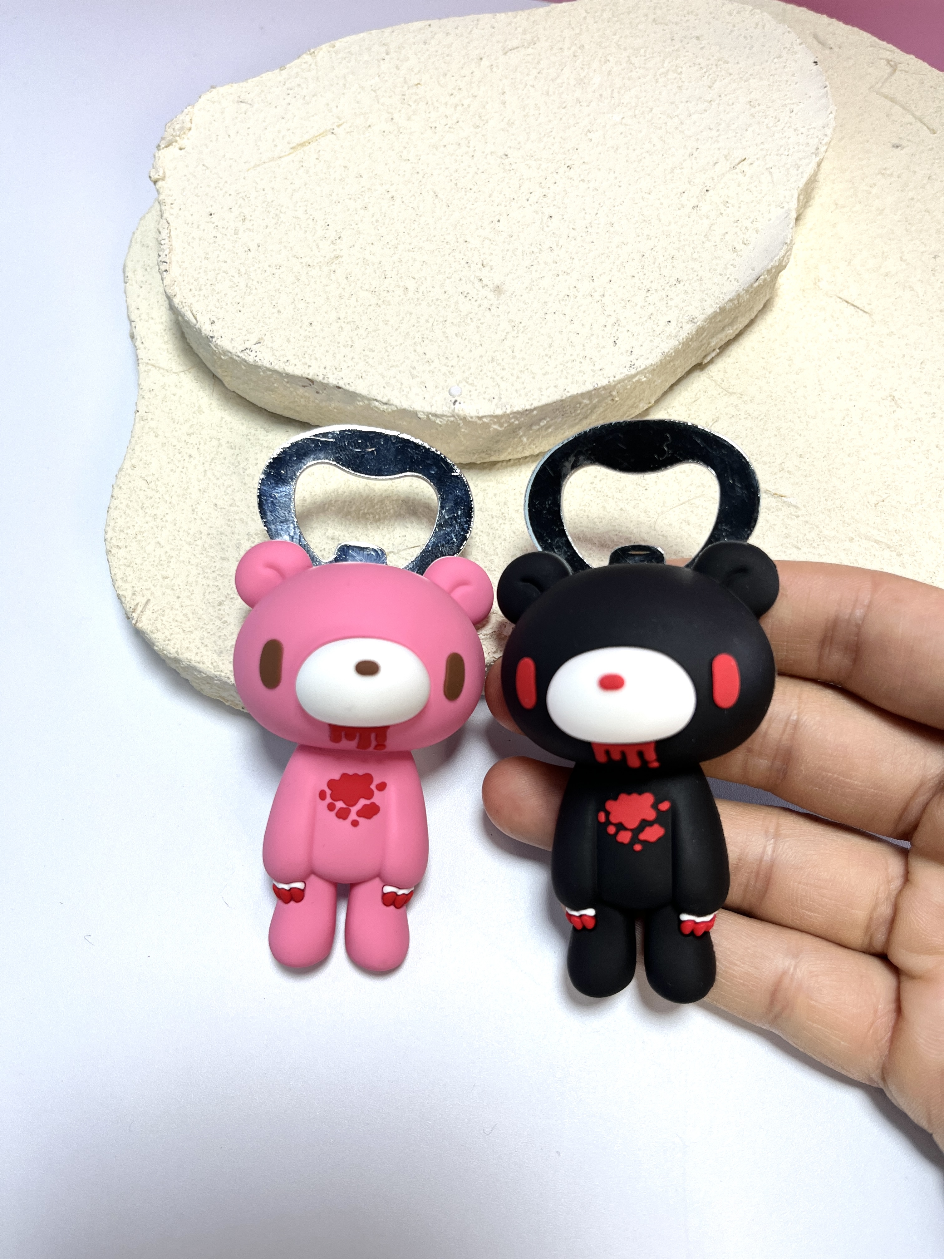 Gothic Blood Bear Fridge Magne - Funny Kitchen Gadgets Gifts บทวิจารณ์และราคา