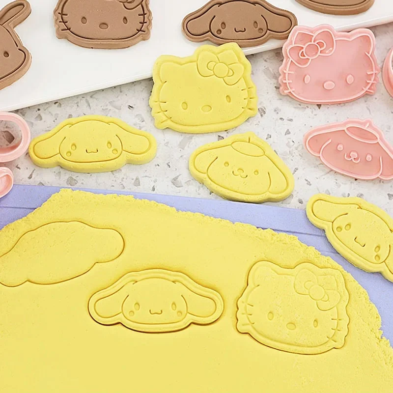 Hello Kitty Cartoon Cookie Cut - Kitchen Handy Gadgets บทวิจารณ์และราคา