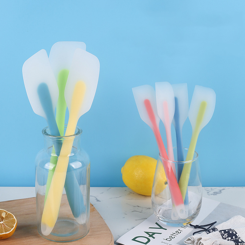 2 Size Flexible Silicone Scrap - Kitchen Gadgets To Have บทวิจารณ์และราคา